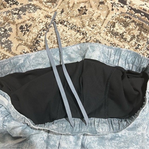 Lululemon Surge Short 6" with Liner in SubCelsius Dawn Blue Chambray - Picture 4 of 11